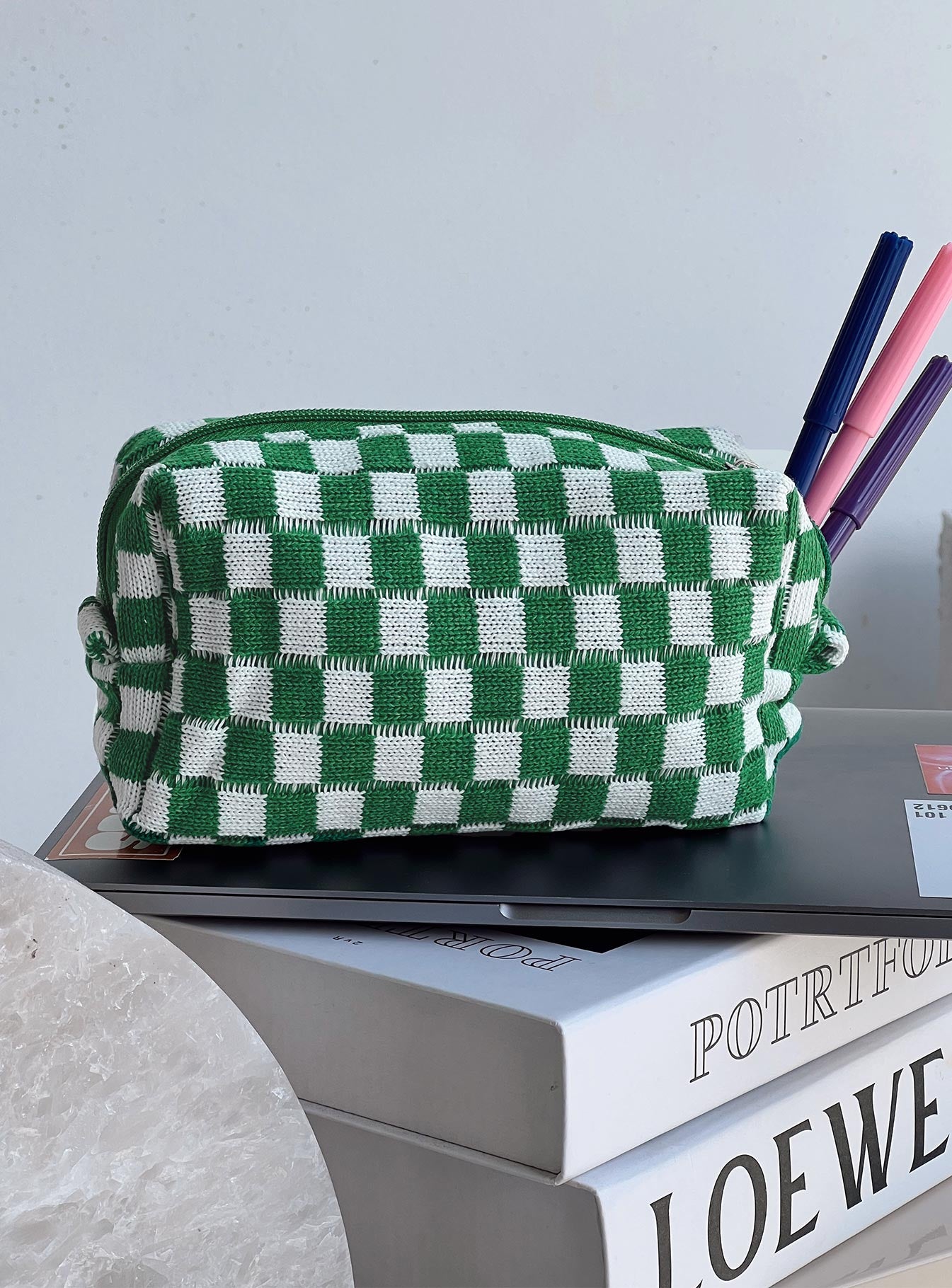 Cosmetics bag Knit material Check print Zip fastening  Fully lined 