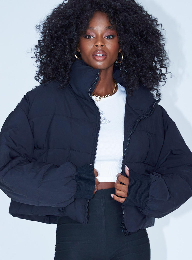 Cropped puffer jackets