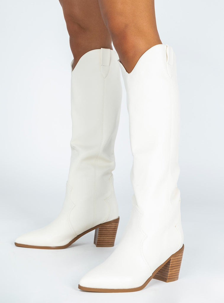 Billini Novena Boot Off White