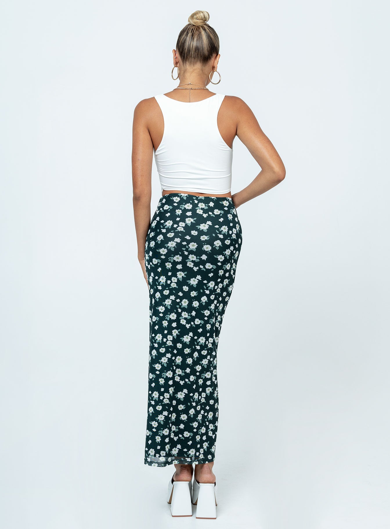 High waisted floral clearance maxi skirt black