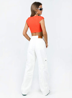 Front view of model wearing  front Princess Polly  Vincent Cargo Jean White