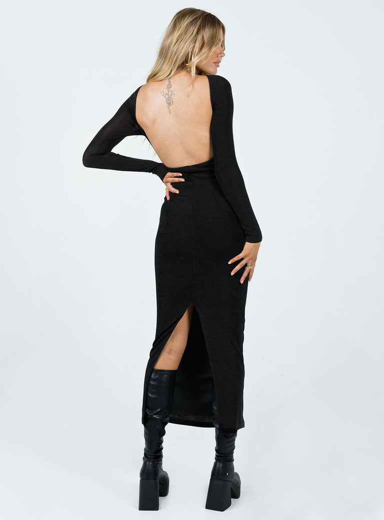 black maxi dress with sleeves