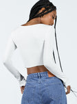 Long sleeve top Ribbed material Square neckline Pinch detail at bust Lettuce edge hem