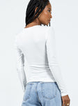 Long sleeve top Ribbed material Open neckline