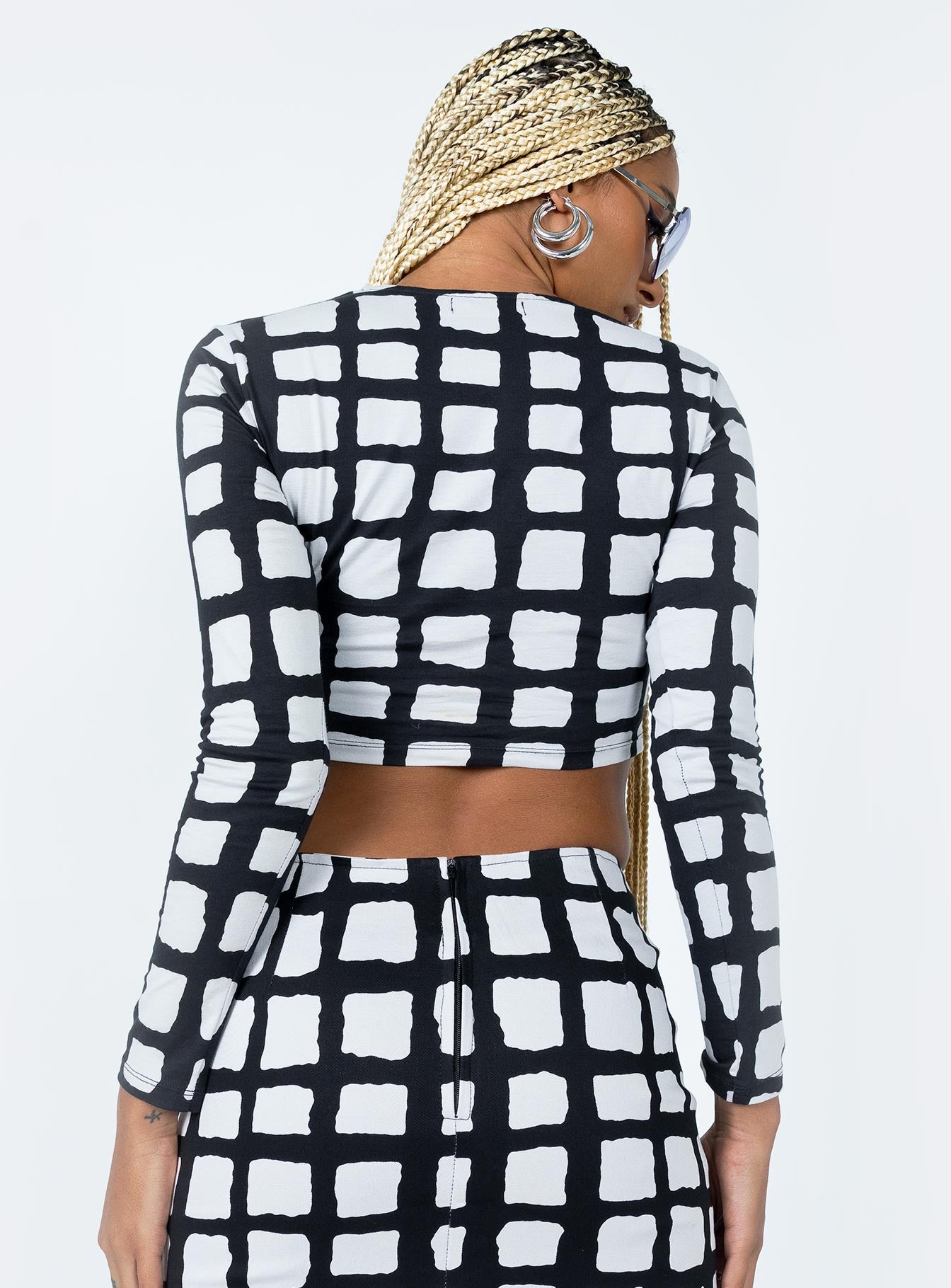 back view of model wearing Princess Polly Motel Bonnie Top Mesh Mono Painted Check Full Sleeves Crew Neck 