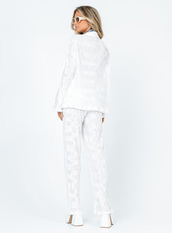 Matching set Silky material  Pleated design  Button up shirt  Drop shoulder  High waisted pants  Elasticated waistband 