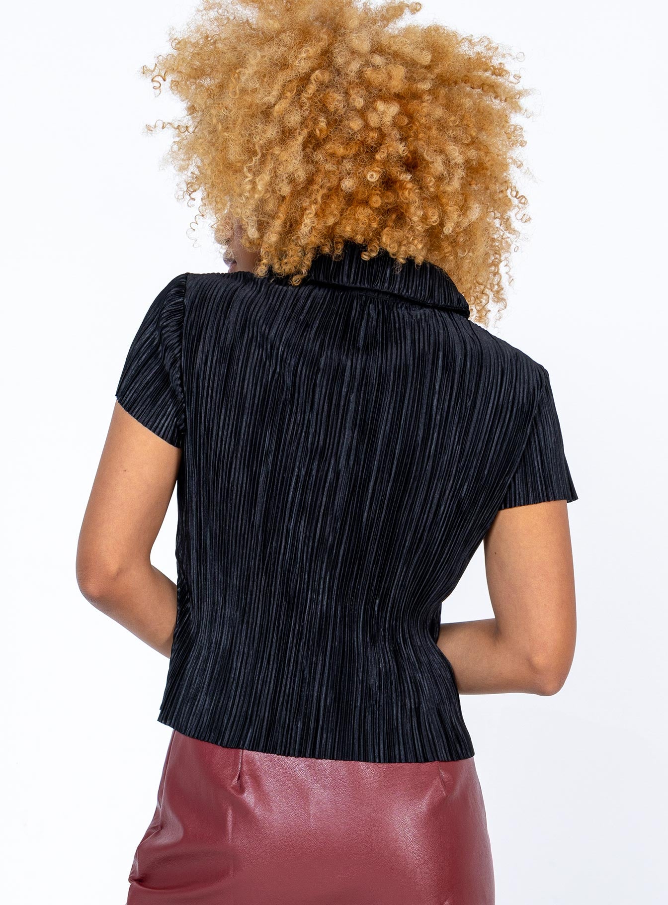 back view of model wearing Princess Polly Akira Shirt Black Short Sleeves V-Neck 