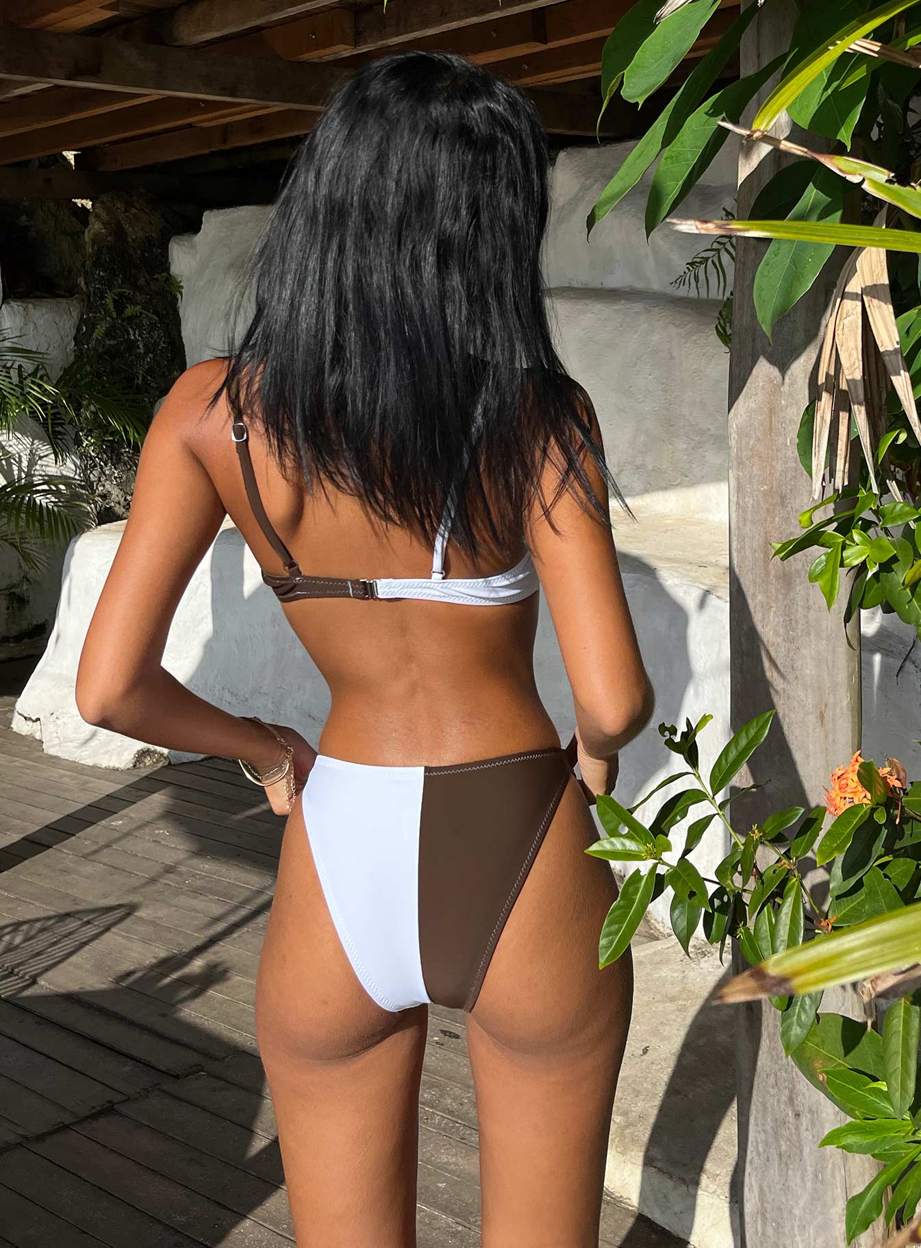 Bikini bottoms Thin sides Cheeky cut bottoms High cut leg  Fully lined 