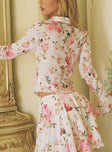 Long sleeve blouse Floral print Classic collar V-neckline Open front design Three-tie fastening at front Slit at cuff