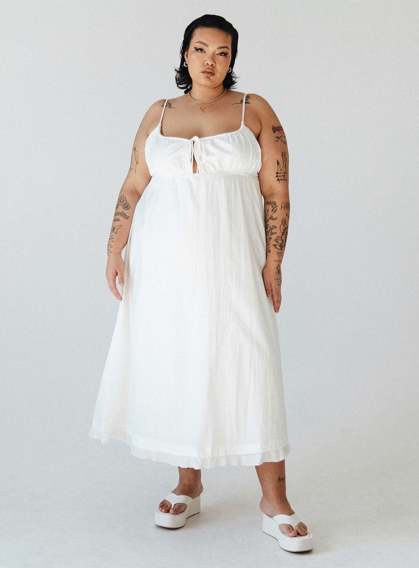 Front view of model wearing  front Princess Polly Crew Neck  Empress Of Love Maxi Dress White Curve