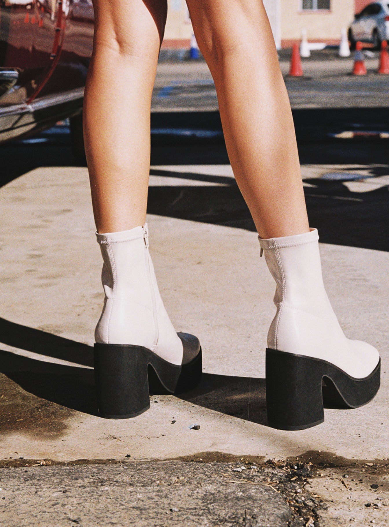 Stillwater Platform Boots Cream