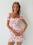 Front view of model wearing  front Princess Polly Square Neck  Havena Mini Dress White / Floral